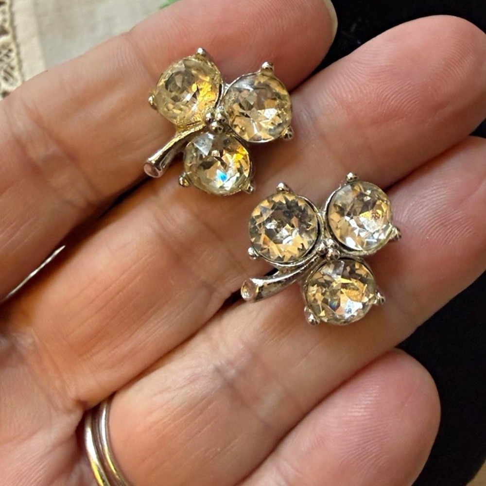 VTG Bogoff 3 Leaf Clover Rhinestone Screwback Earrings